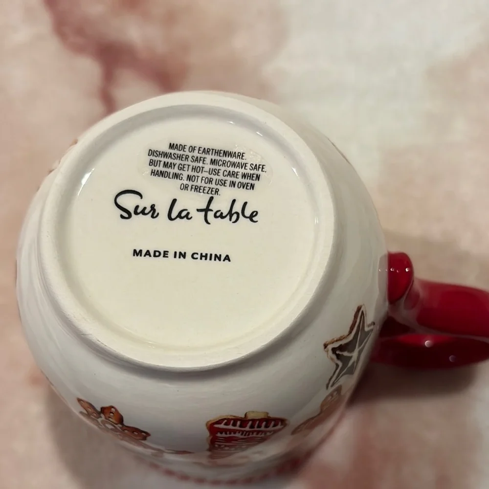 Sur La Table Festive Holiday Gingerbread Cookies Christmas Ceramic Mug 14oz NWT